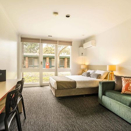 Burvale Hotel Nunawading Exterior foto